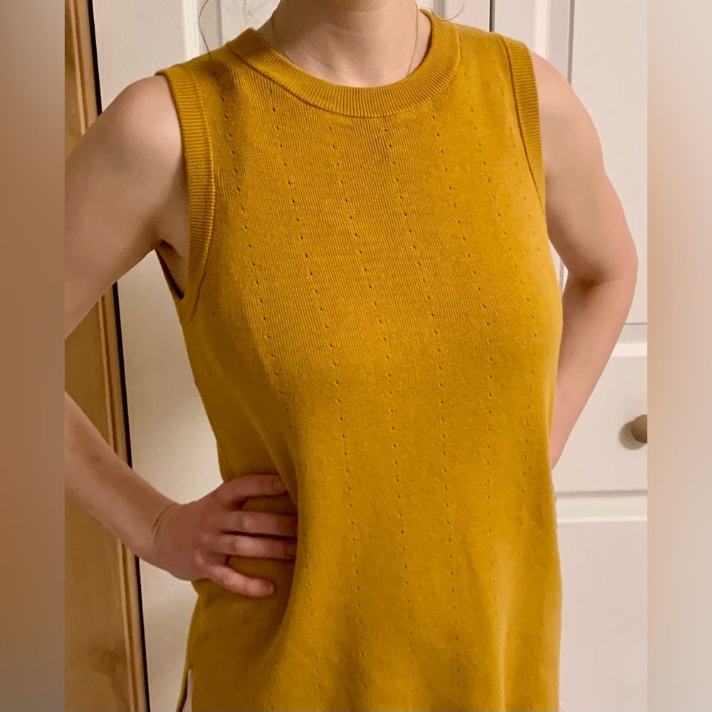 Banana Republic Mustard Sleeveless Knit Top